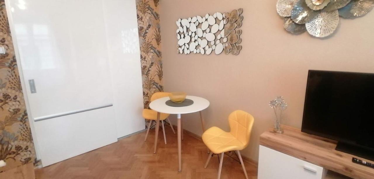 Apartament Jakubska 676 *